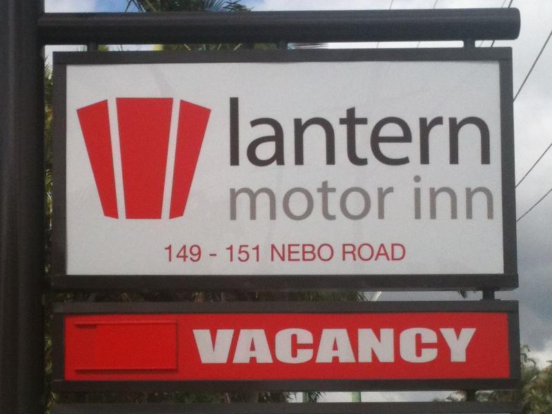 Lantern Motor Inn Mackay Exterior foto